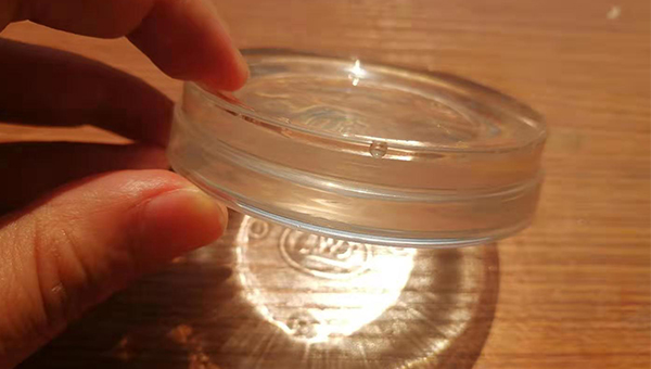 匯巨膠粘透明的星空体育官网手机版下载對人體是否有害？