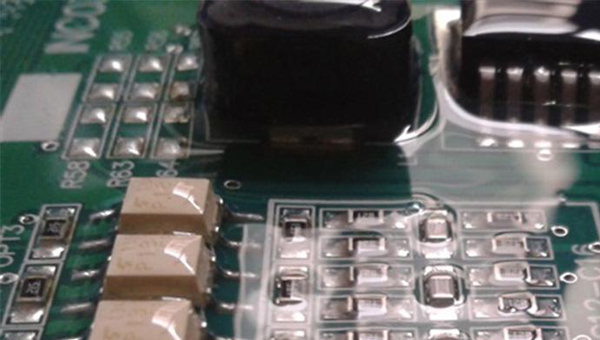 電子設備內部灌封後不用三防漆可以嗎？