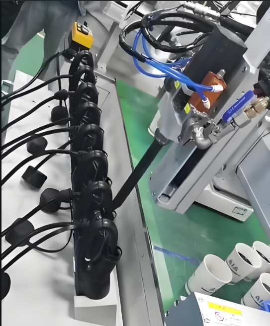 聚氨酯灌封膠，新能源汽車充電槍的防水灌封保護用聚氨酯灌封膠